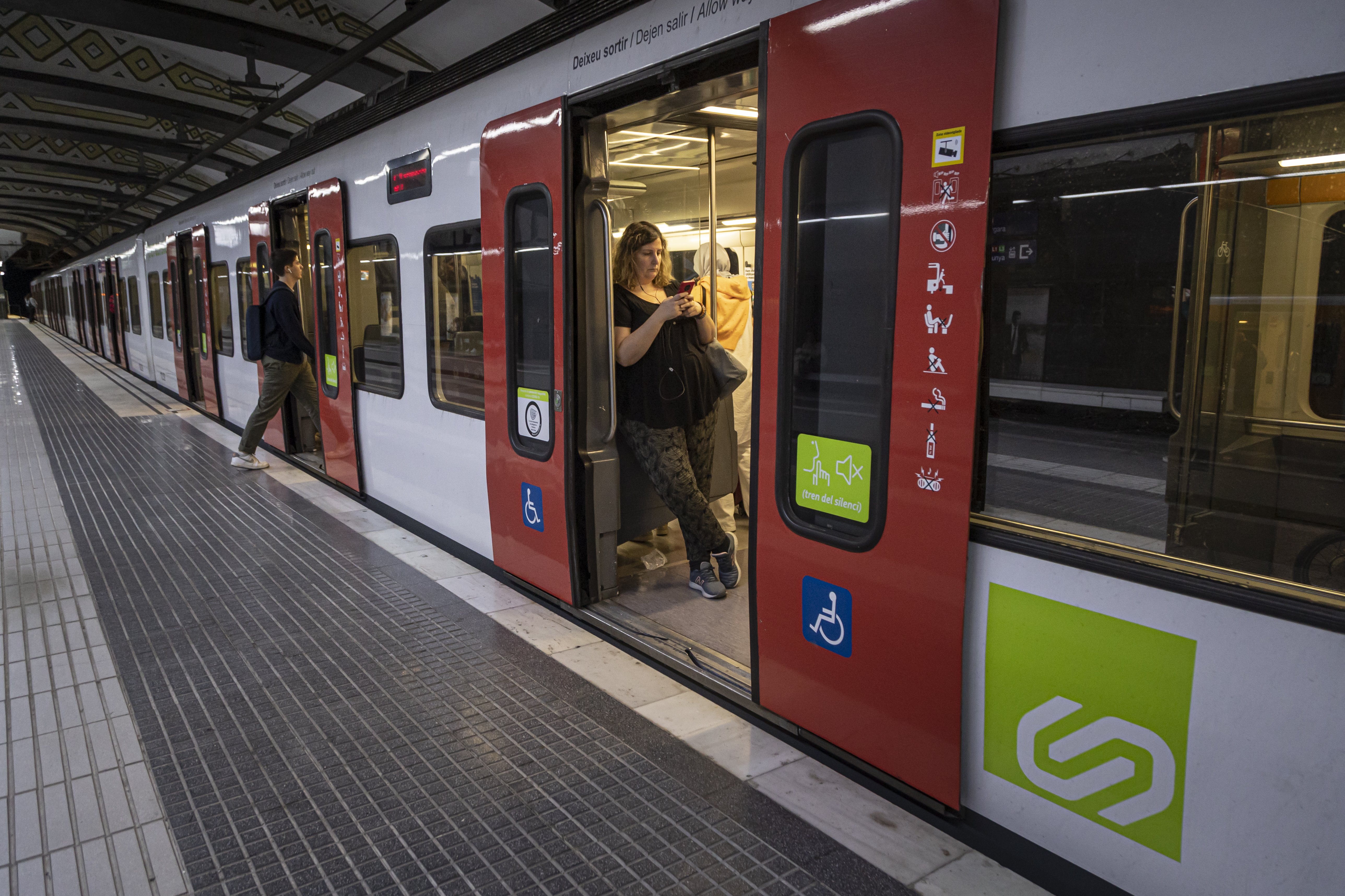 Una avería deja retrasos de 50 minutos en los trenes de FGC entre Sant Vicenç-Castellgalí y Manresa Baixador