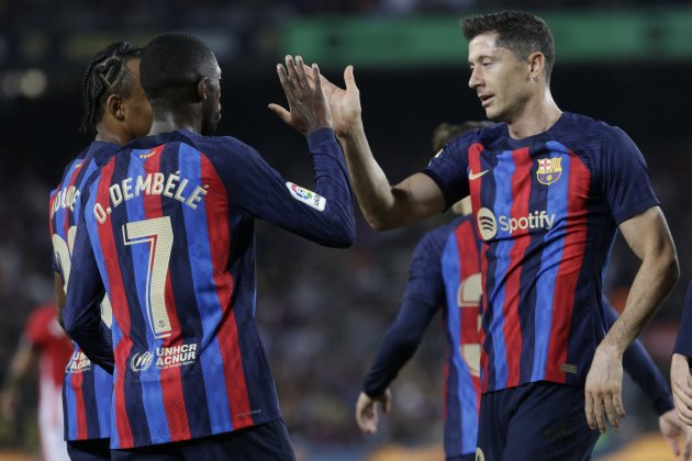 Dembélé Lewandowski Koundé EFE Dembélé Lewandowski Koundé EFE