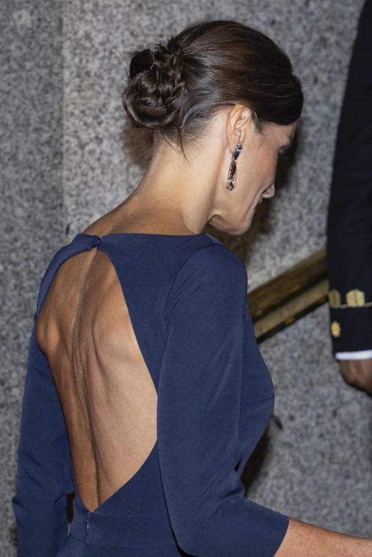 Escote trasero Letizia GTRES Escote trasero Letizia GTRES
