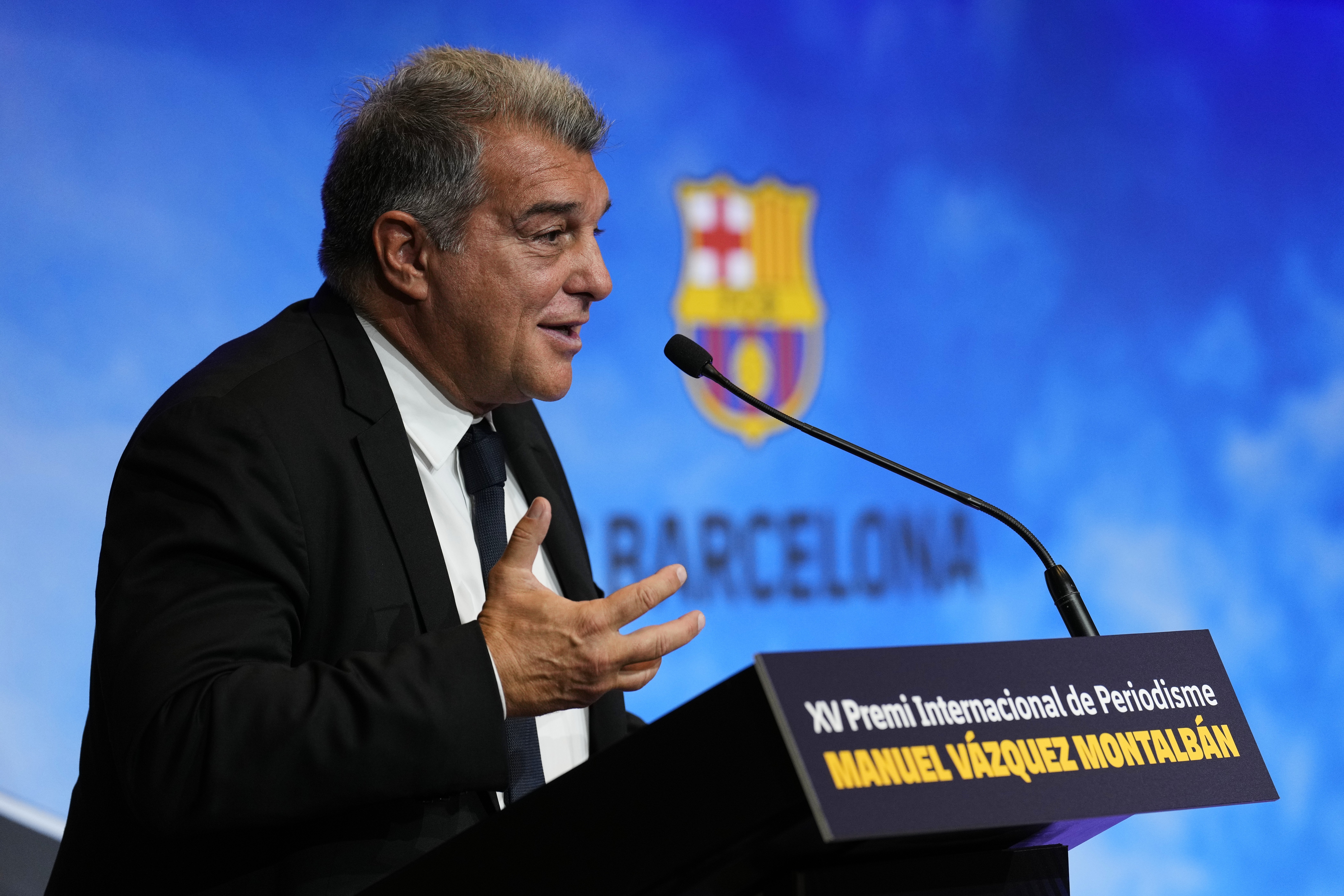 Joan Laporta invierte el dinero que el Barça se ahorra en Piqué en un fichaje