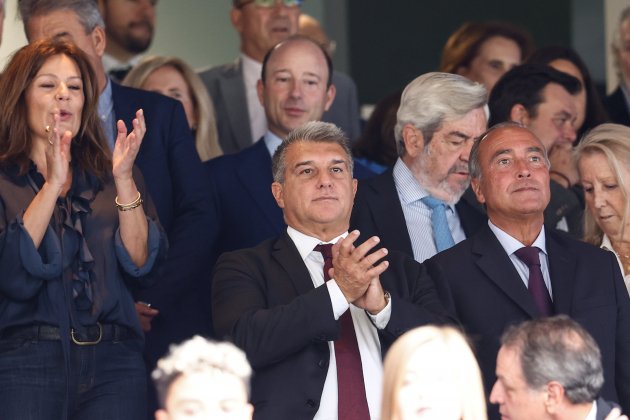 Joan Laporta aplaudiendo Barça / Foto: Europa Press