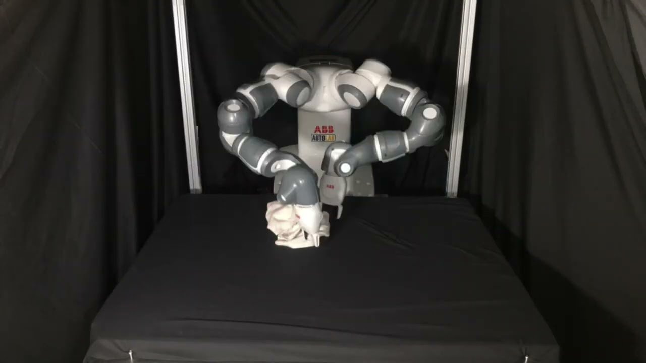 Vas a poder doblar tus jerseys como una persona de bien: diseñan un robot para plegar ropa