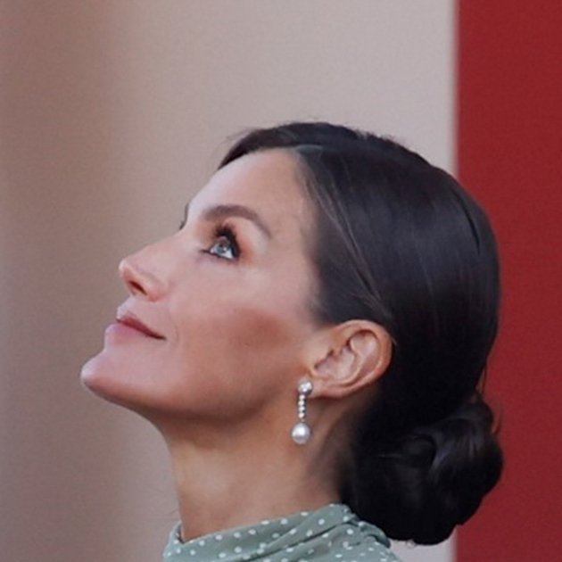Letizia mira al cielo GTRES Letizia mira al cielo GTRES