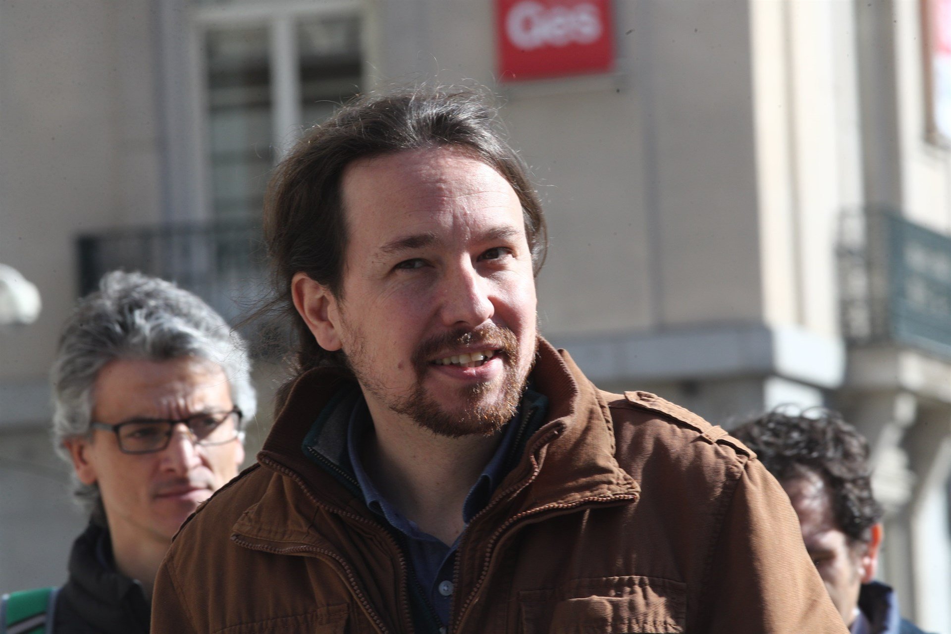 Pablo Iglesias s'"enorgulleix" de l'escola catalana
