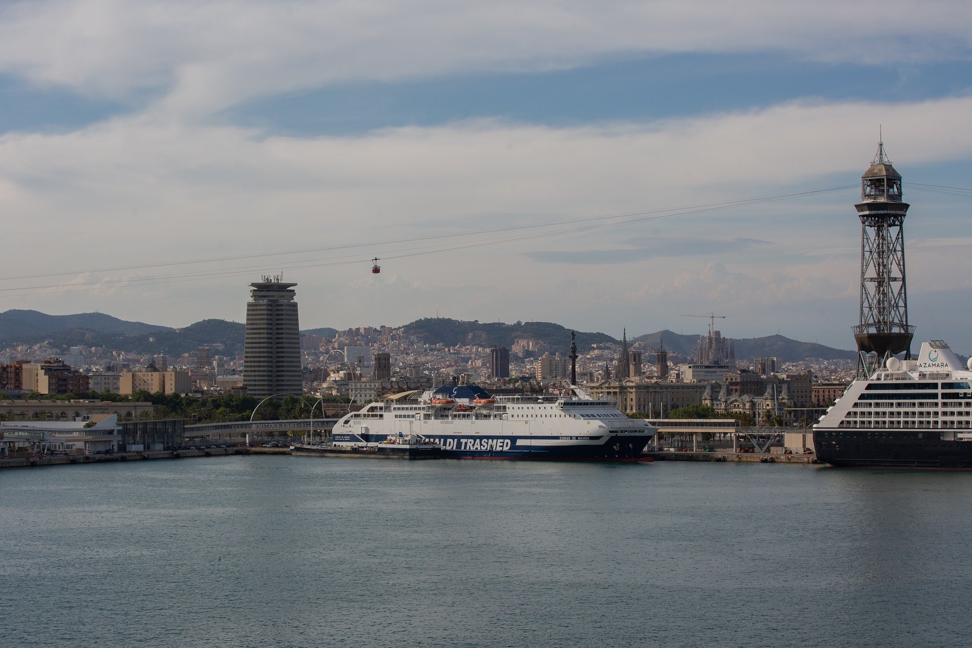 El veler de fusta més gran del món arriba a Barcelona i es podrà visitar