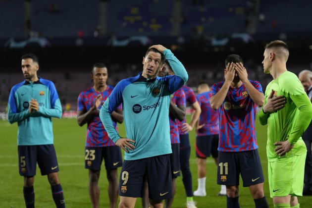 Robert Lewandwoski trist Barça / Foto: EFE