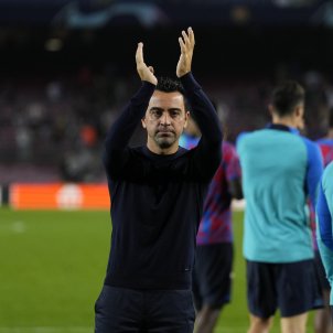Xavi Hernández aplaudiendo Barça / Foto: EFE