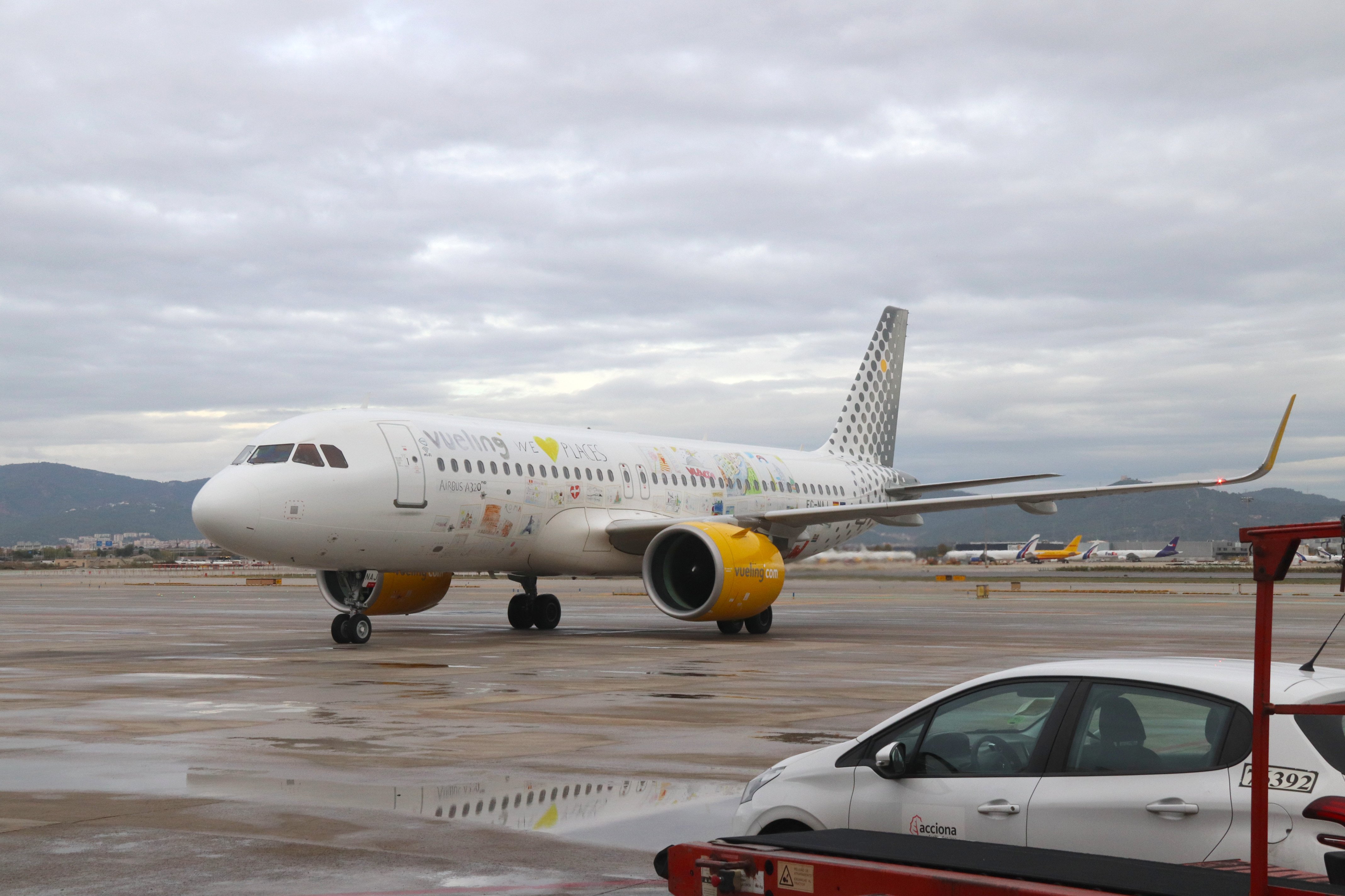 La vaga de Vueling comença amb normalitat i 54 vols suspesos