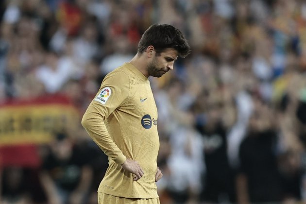 Gerard Piqué triste Barça / Foto: EFE