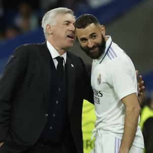 Benzema va amenaçar d'anar-se'n al Liverpool de Klopp si Florentino Pérez tancava el fitxatge
