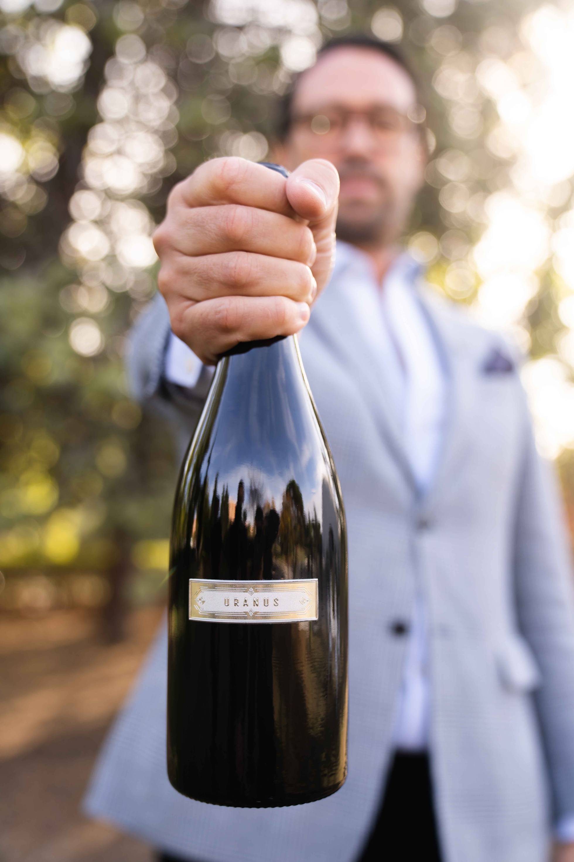 ¿Tienes 1.700 euros? Si la respuesta es sí, puedes comprar el tinto del Priorat más cosmopolita de este 2022