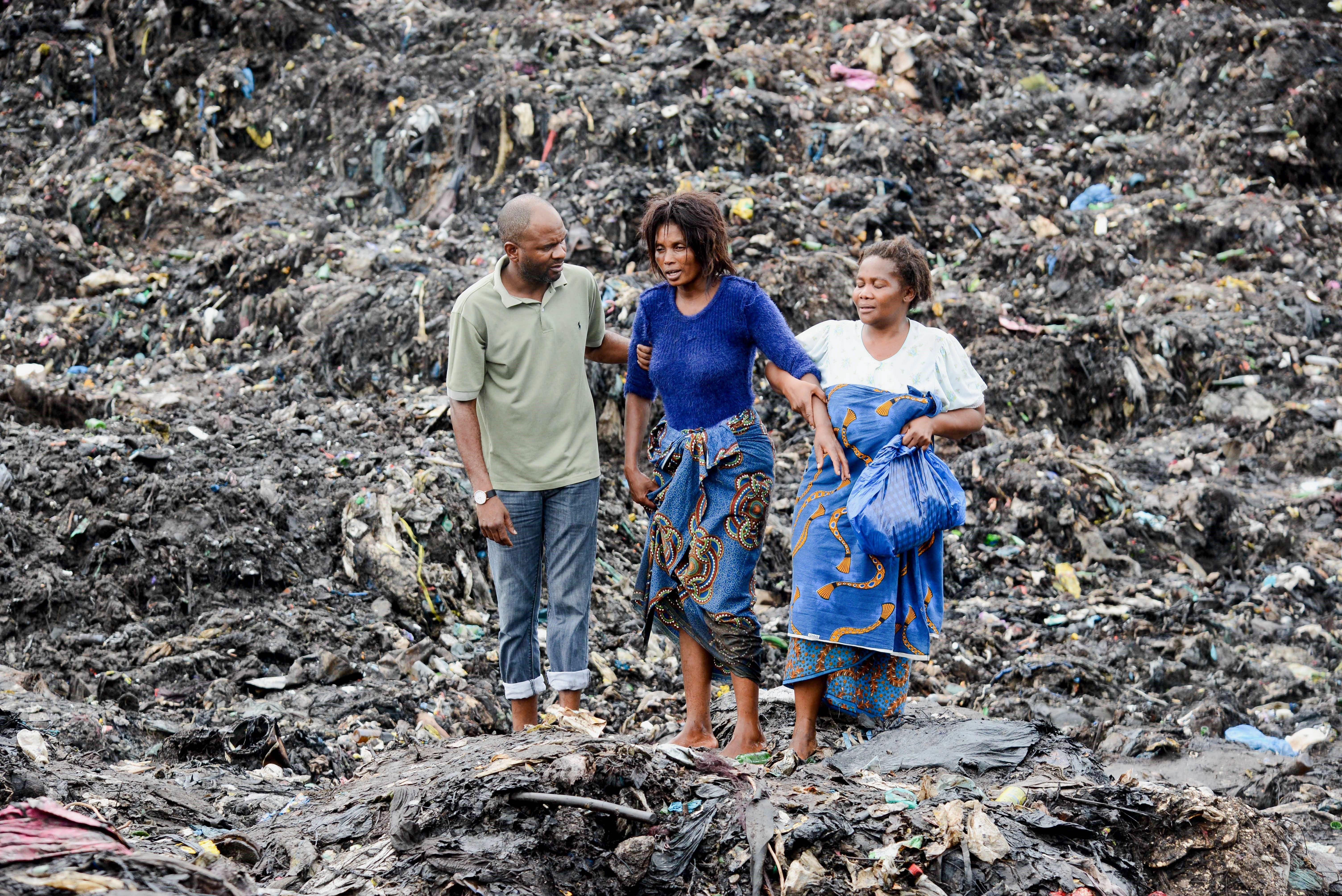 Mueren 17 personas en Mozambique sepultadas por un alud de basura
