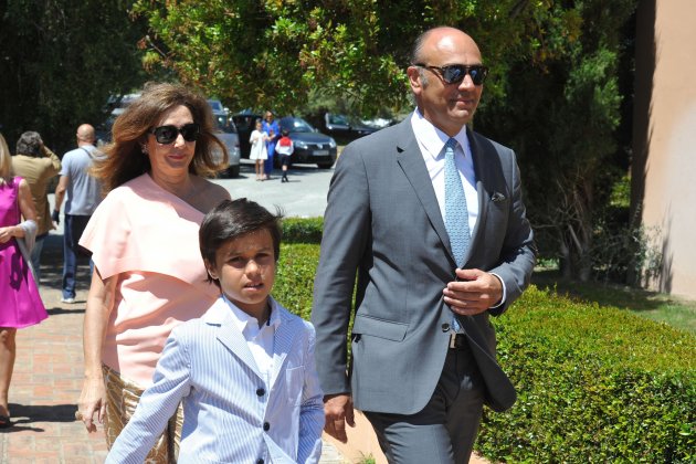 Ana Rosa Quintana y uno de sus hijos gemelos GTRES Ana Rosa Quintana y uno de sus hijos gemelos GTRES
