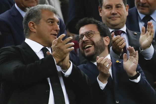 Joan Laporta Pere Aragonès riendo / Foto: EFE Joan Laporta Pere Aragonès riendo / Foto: EFE