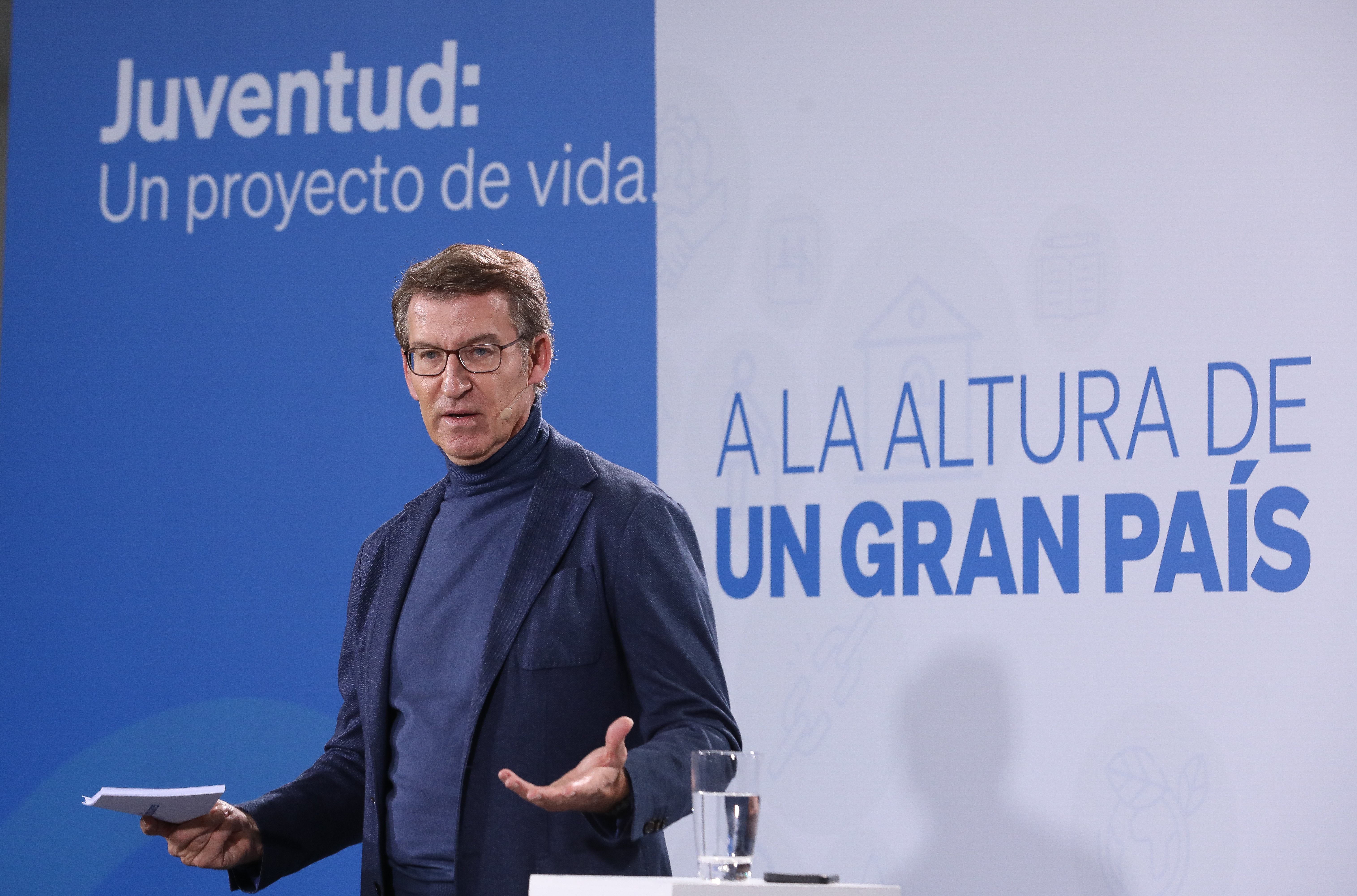 El PP ganaría las elecciones, pero ni con Vox llegaría a la mayoría absoluta, según un sondeo