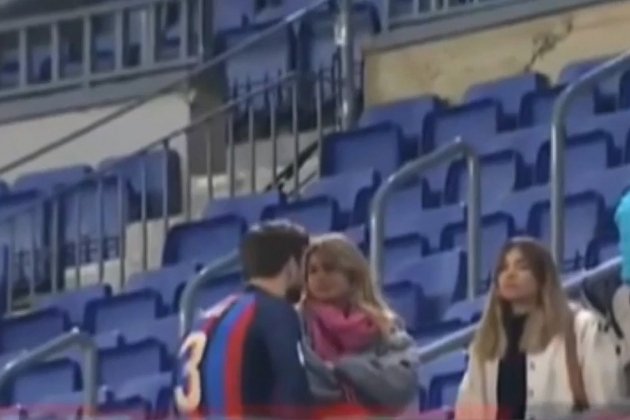 Gerard Piqué y clara Chia Camp Nou Telecicno Gerard Piqué y clara Chia Camp Nou Telecicno