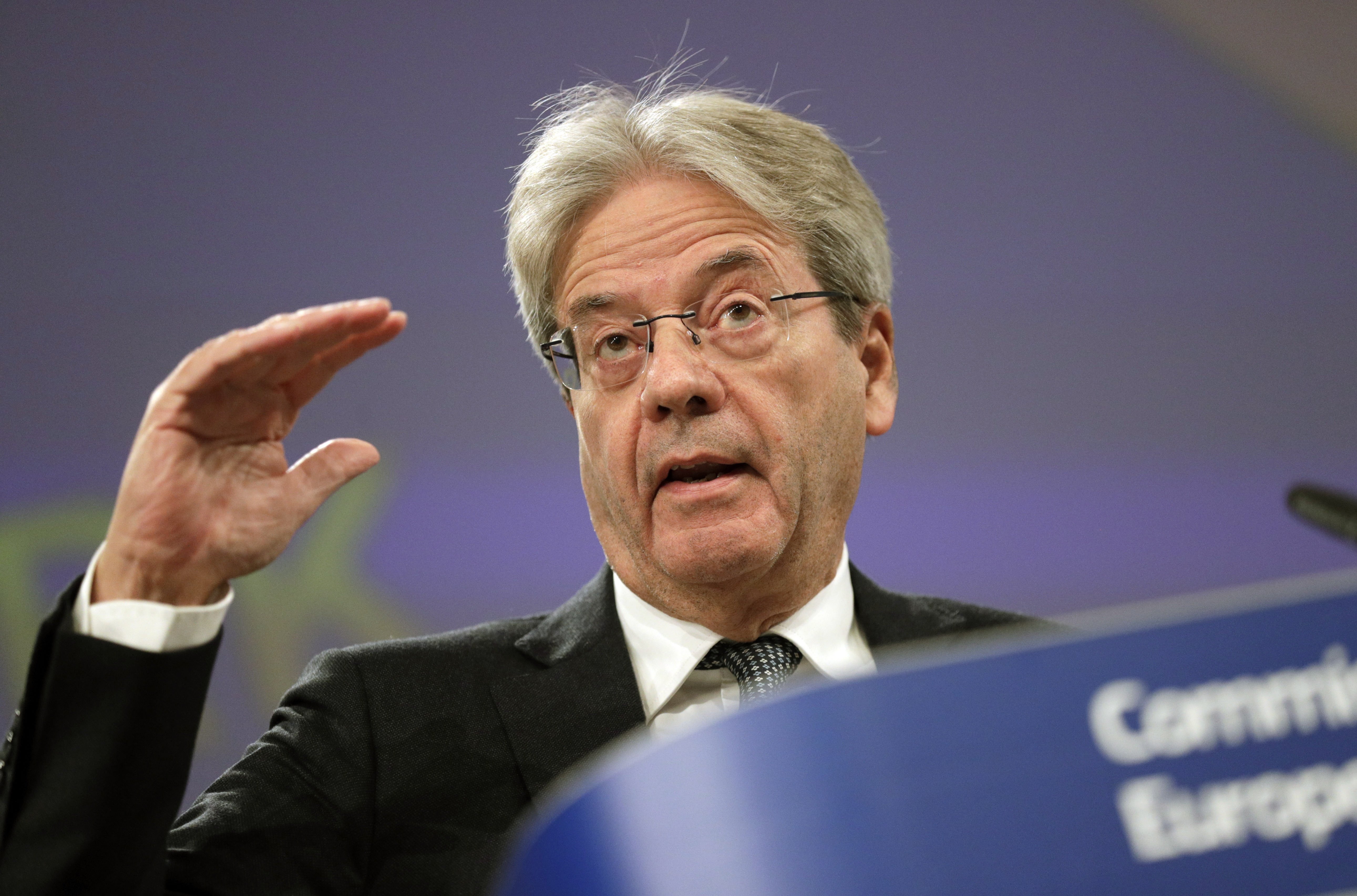 Bruselas avisa a España: será multada si no cumple con el objetivo de reducir la deuda
