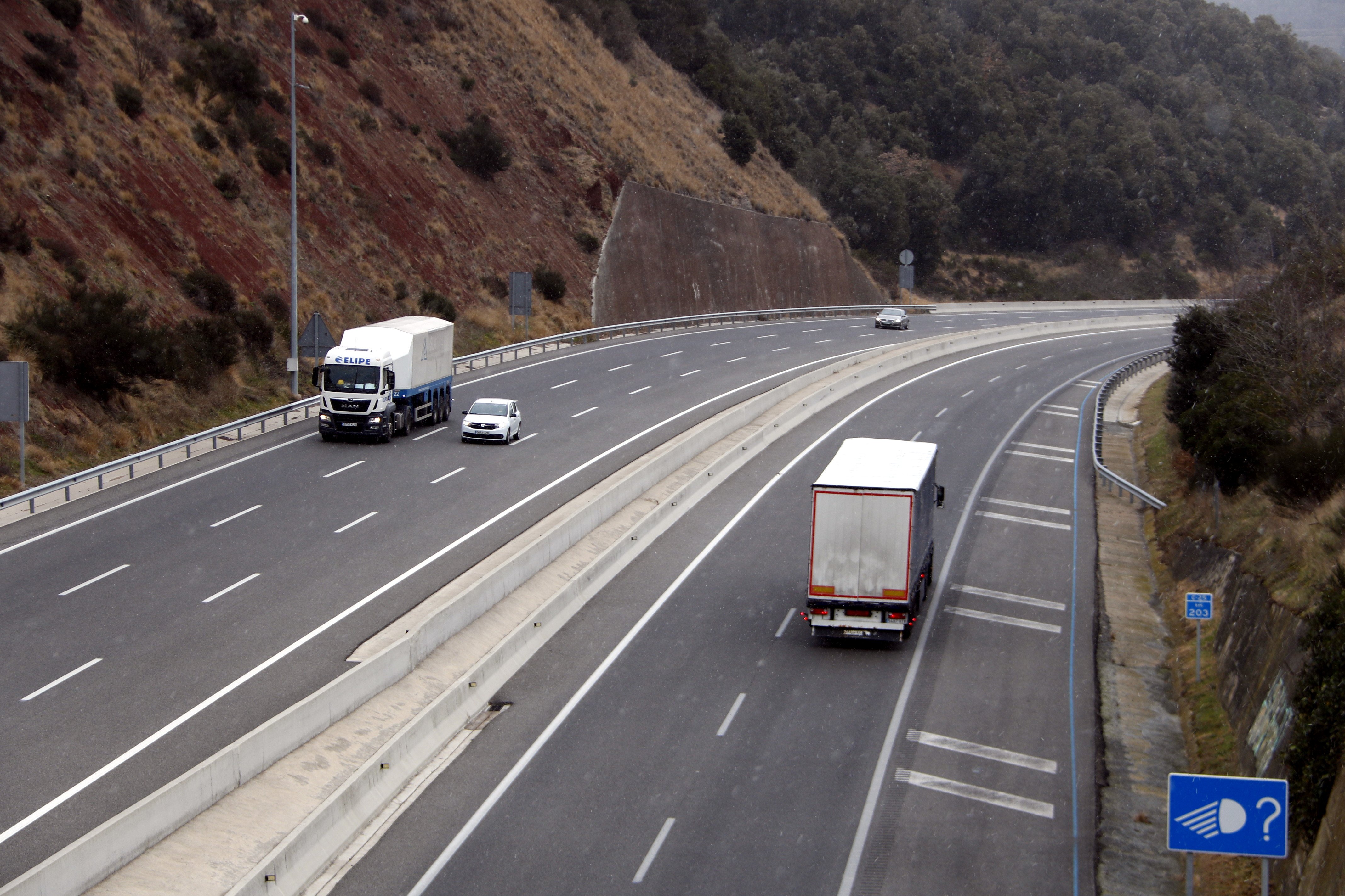 La Generalitat recupera la gestión directa del Eix Transversal y se ahorra 781,5 millones de euros