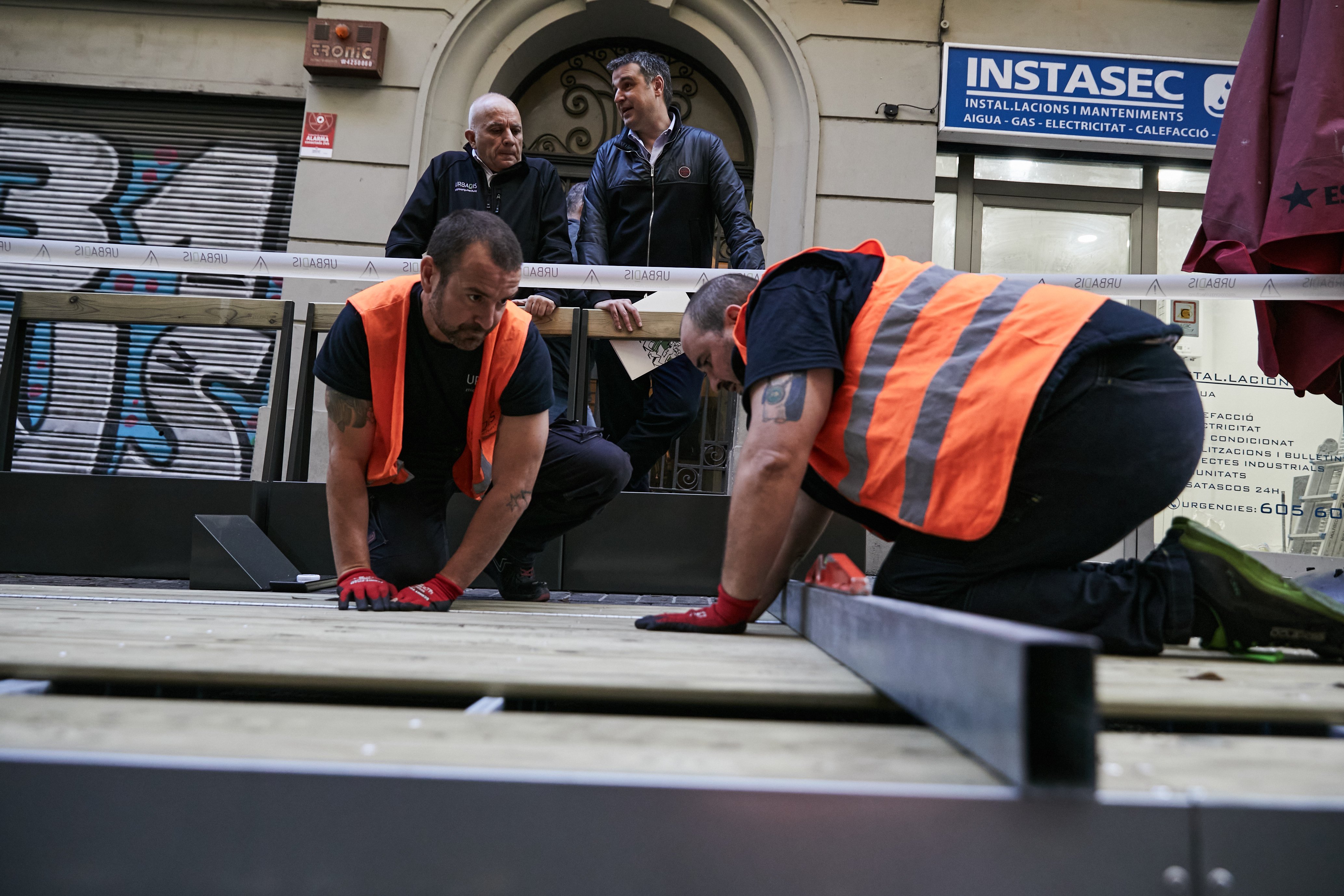 Les terrasses de disseny en calçada ja són realitat a Barcelona