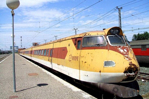 800px Castejon de Ebro Renfe 443 800px Castejon de Ebro Renfe 443