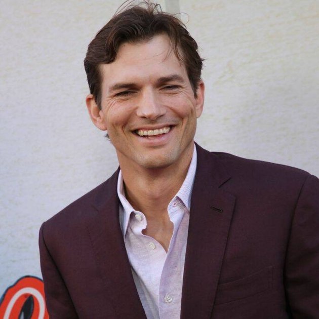 aSHTON Kutcher aSHTON Kutcher