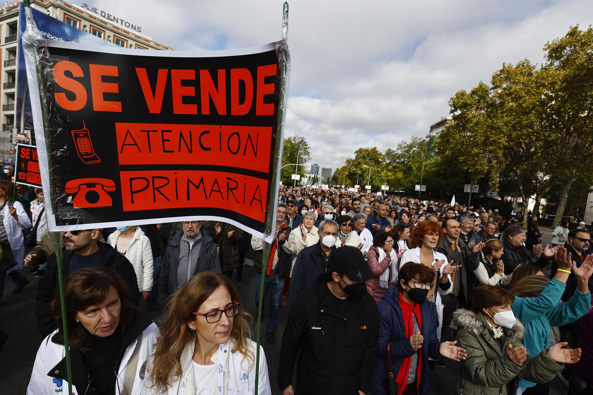 Los médicos de la sanidad pública llenan Madrid y desbordan el gobierno de Ayuso