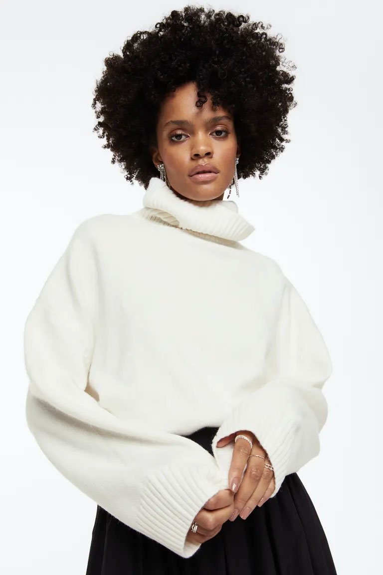Jersey oversize de cuello alto1 Jersey oversize de cuello alto1