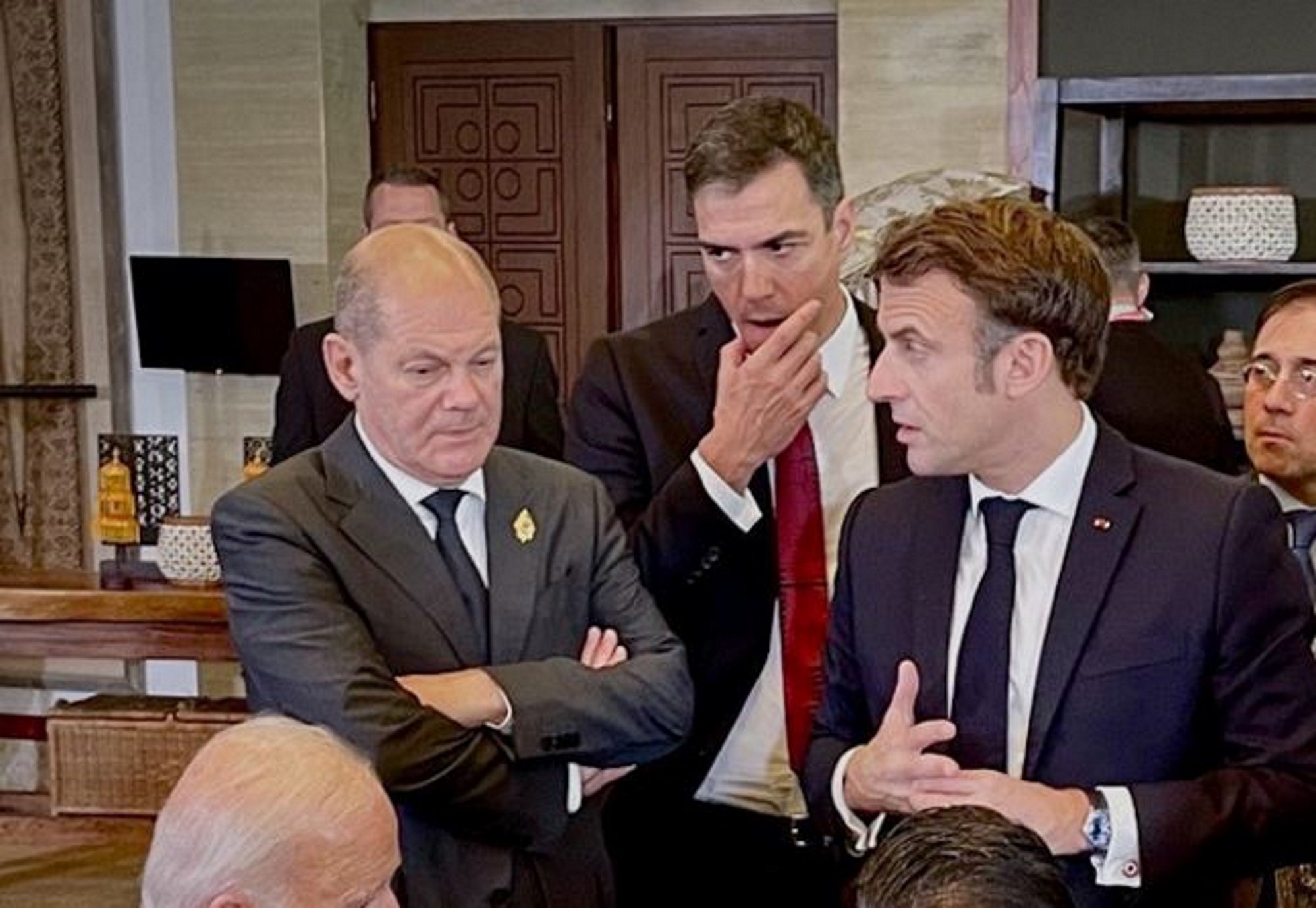 La Moncloa recorta una foto para destacar a Sánchez en el G20 y Berlín la desenmascara