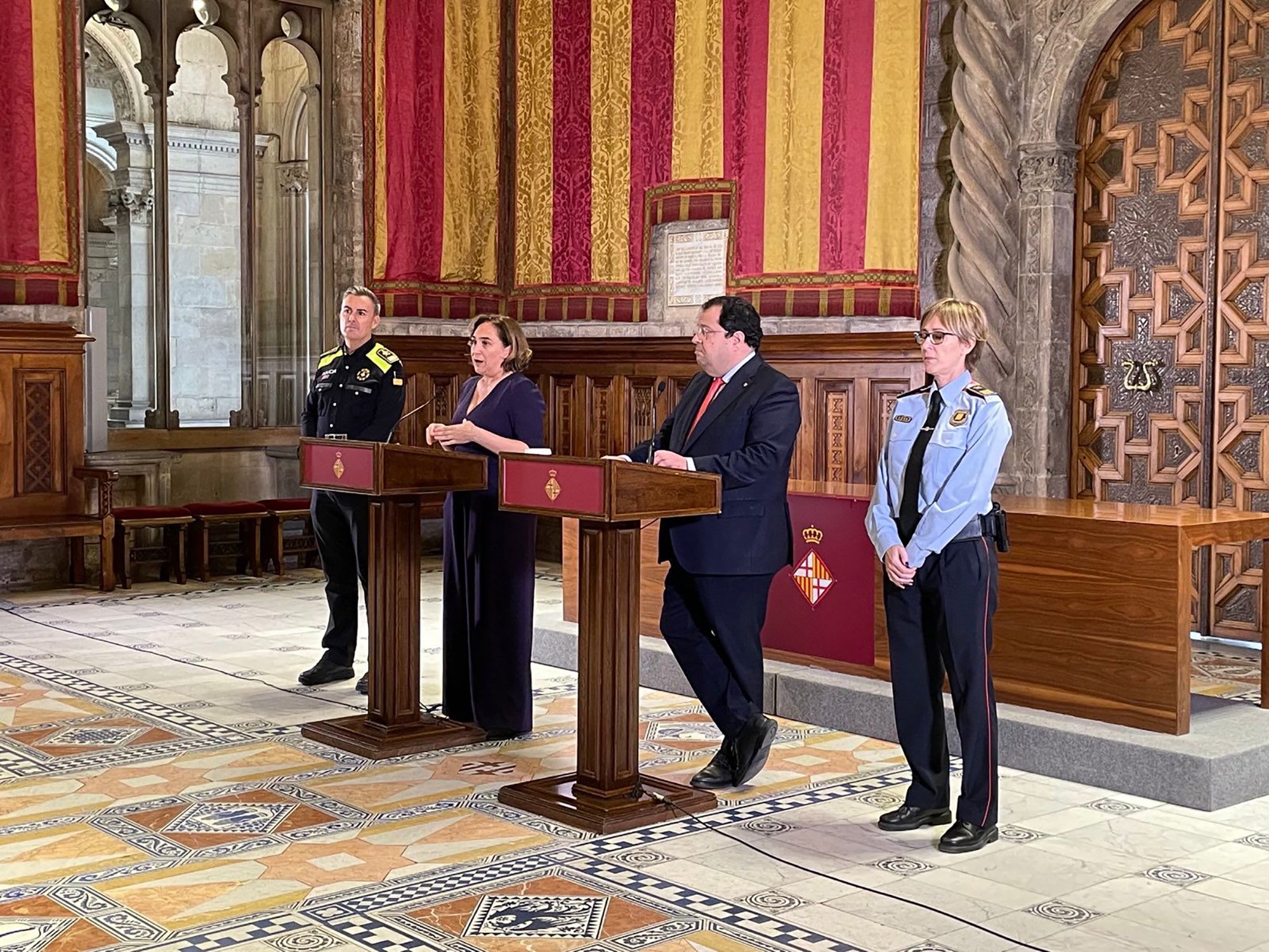 Mossos y Urbana de Barcelona escenifican buena relación en la coordinación contra la violencia de género