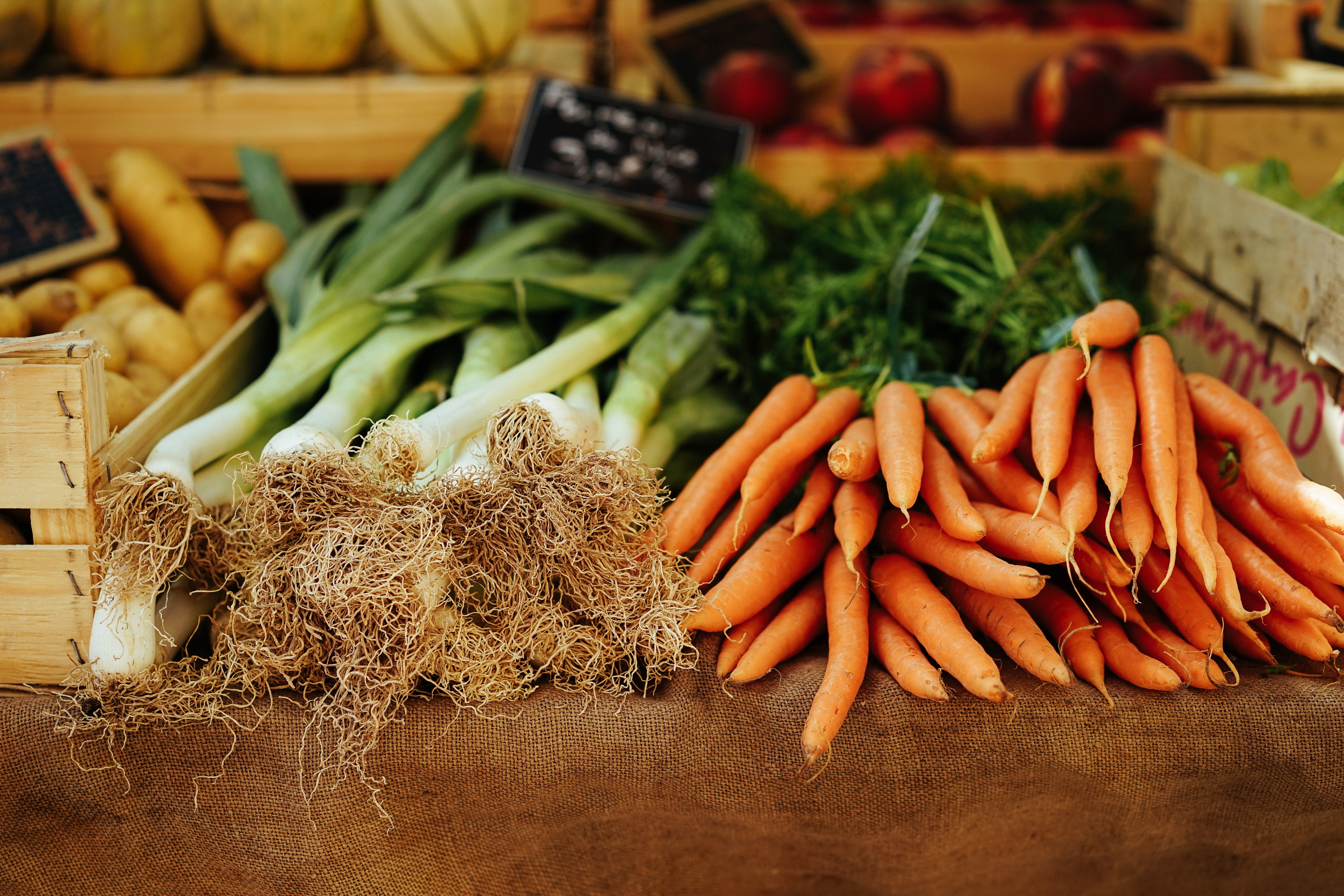 Estas son las frutas y verduras que deberías comer con piel