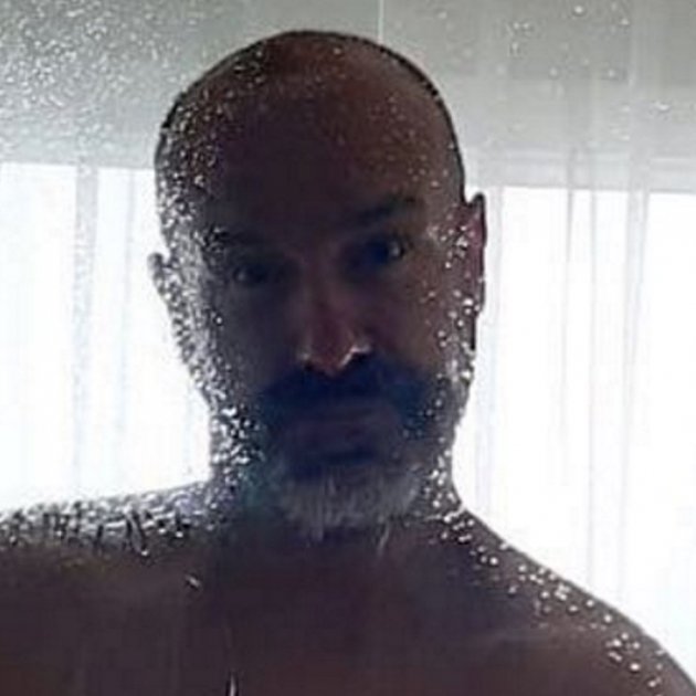 Joan Maria Pou cara RAC1 desnudo ducha @fotlipou Joan Maria Pou cara RAC1 desnudo ducha @fotlipou