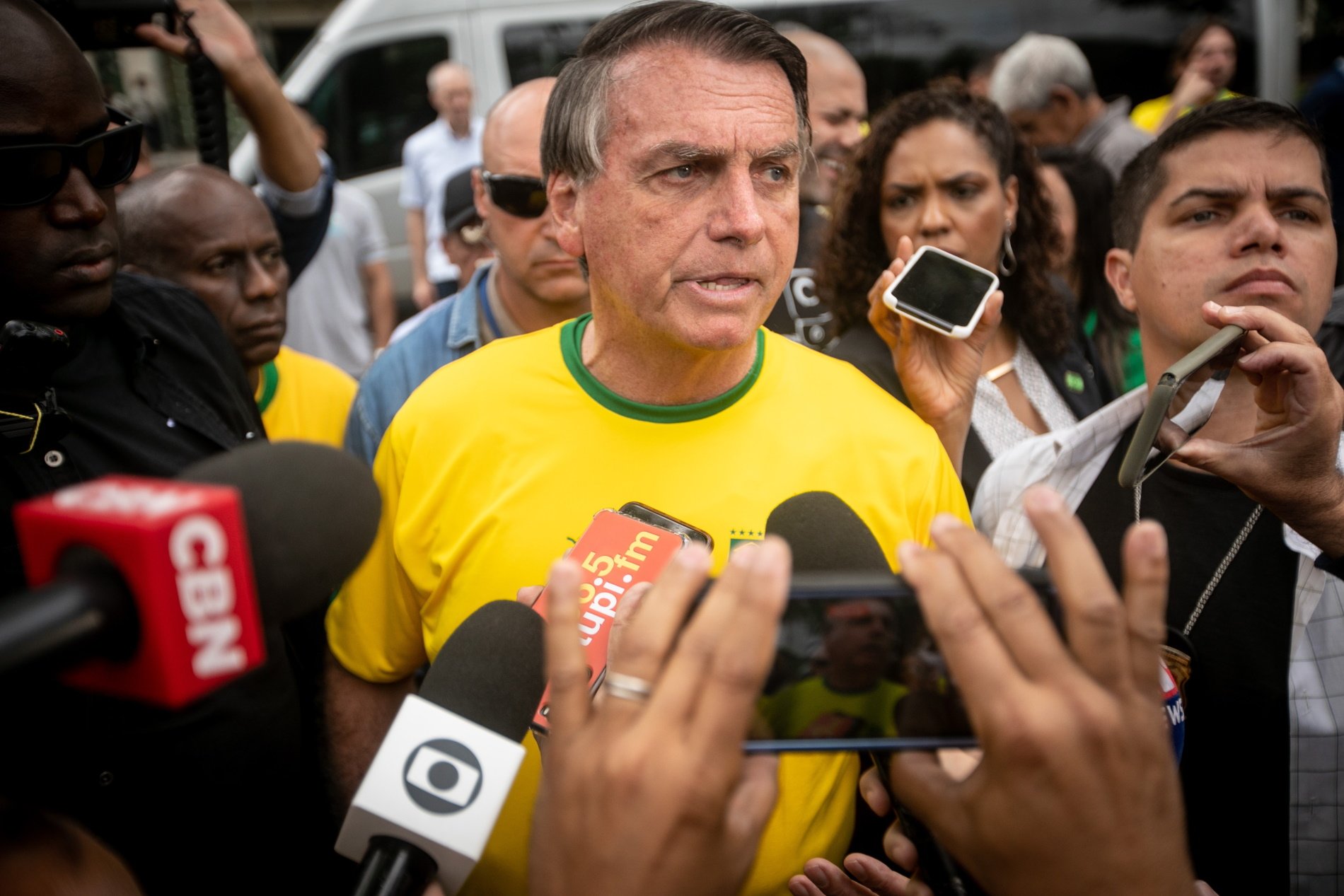 Jair Bolsonaro ingressa a l'hospital: una hèrnia a la cicatriu de l'apunyalada que va patir el 2018