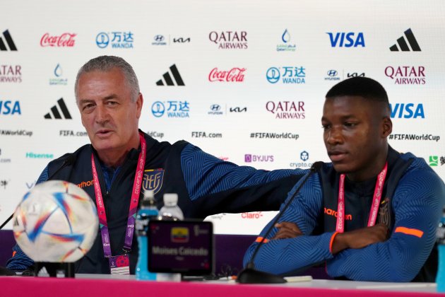 Moisés Caicedo Gustavo Alfaro rueda de prensa seleccción Ecuador / Foto: Europa Press Moisés Caicedo Gustavo Alfaro rueda de prensa seleccción Ecuador / Foto: Europa Press