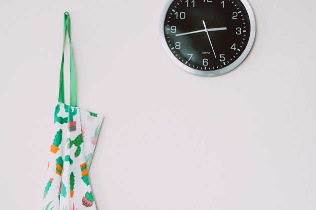 Delantal y reloj / Foto: Pexels Delantal y reloj / Foto: Pexels