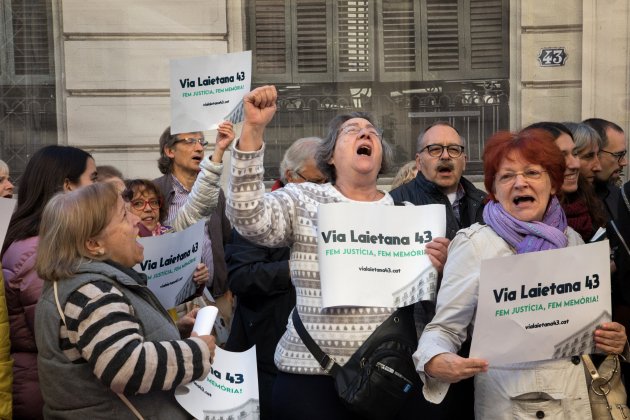 Acte Via Laietana 43 Fem Justícia Fem memòria Eva Parey (3) Acte Via Laietana 43 Fem Justícia Fem memòria Eva Parey (3)