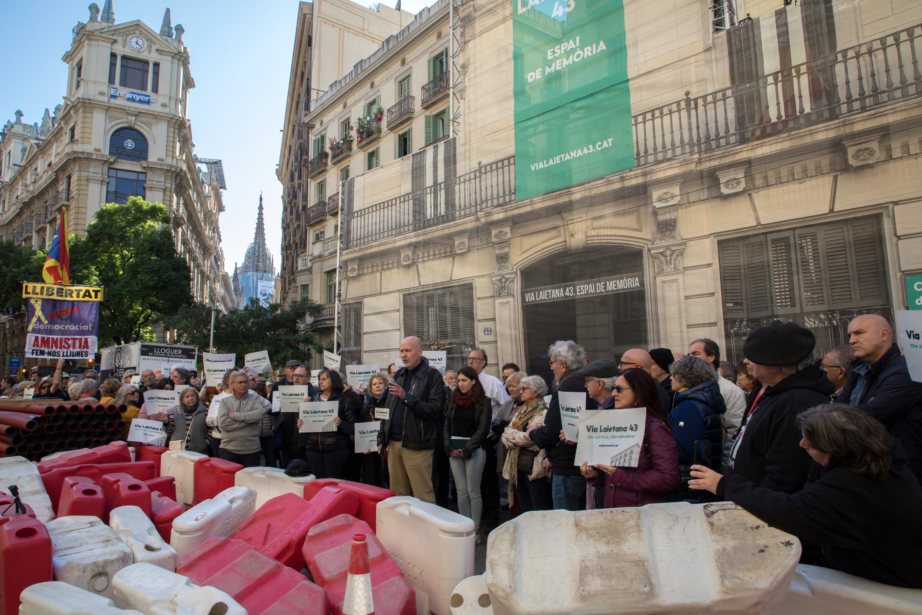 Barcelona s’adhereix a la Crida per convertir la prefectura de Laietana en centre de memòria