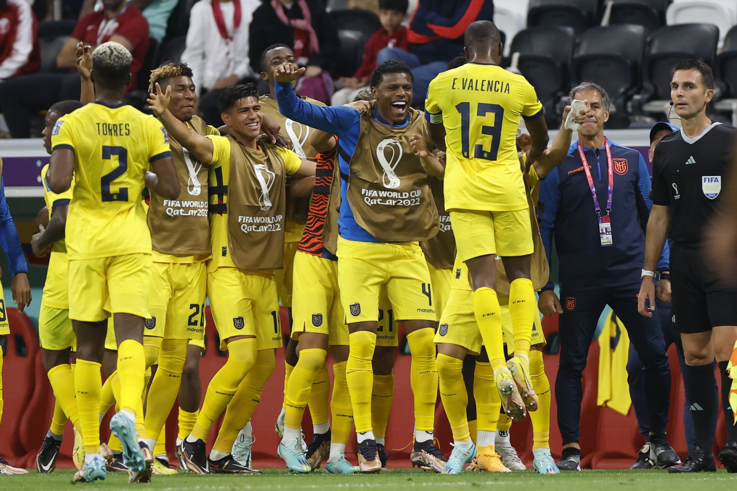 L'Equador reprimeix l'eufòria de Qatar en l'estrena del Mundial (0-2)