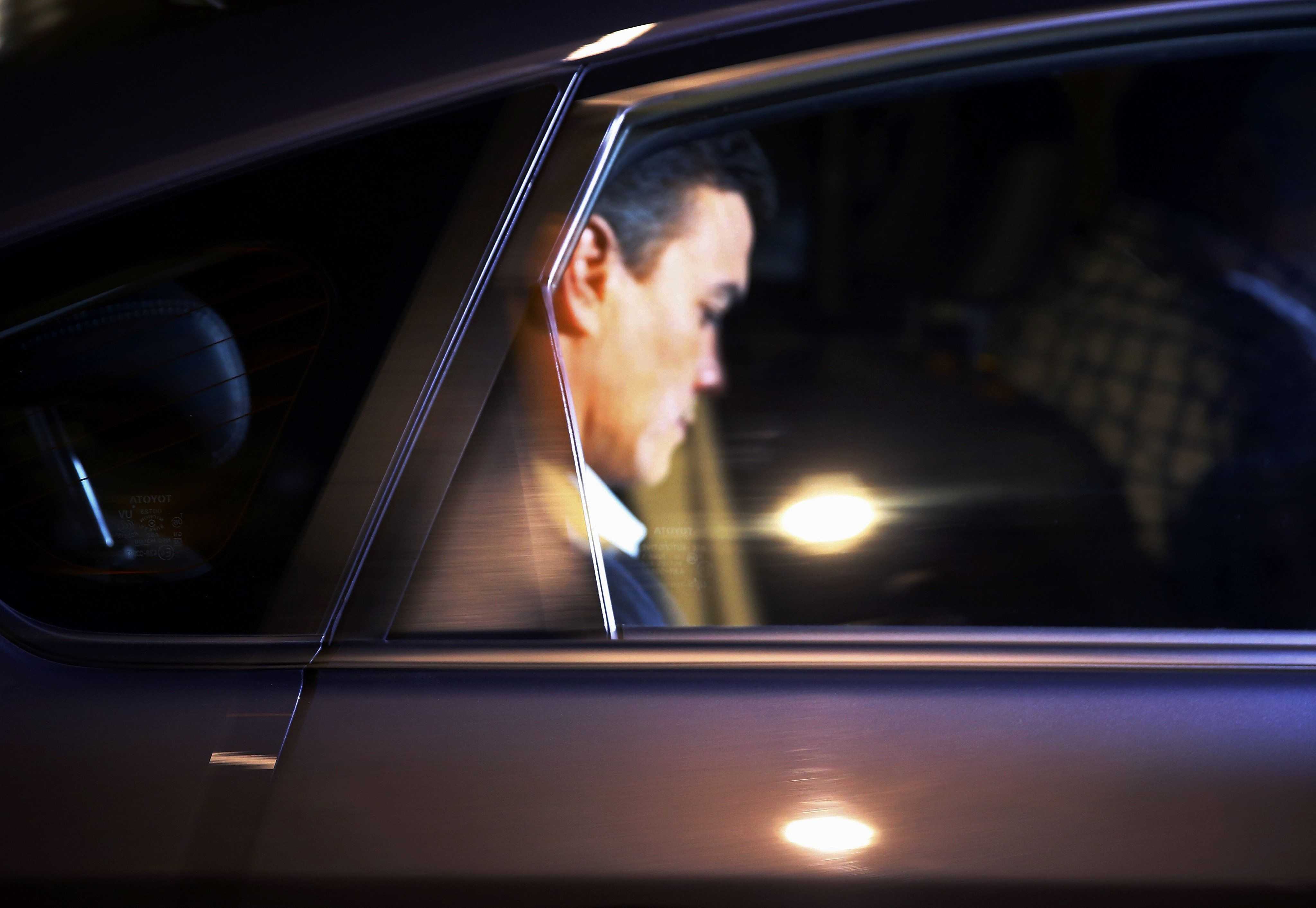 La redacción de 'El País' pide explicaciones al director por el editorial contra Sánchez