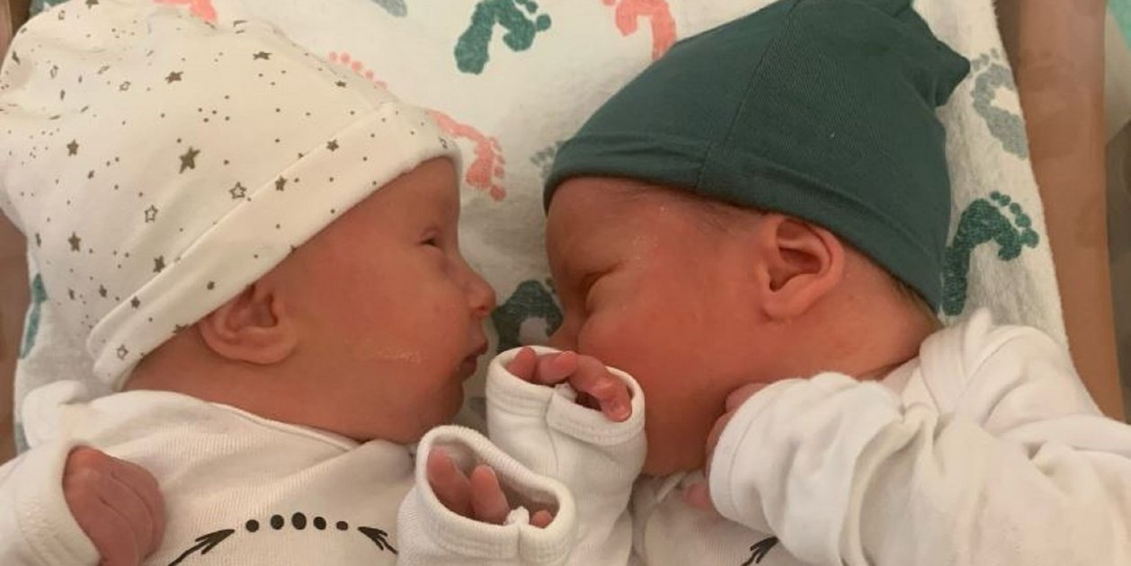 Twins from frozen embryos born 30 years ago in the United States