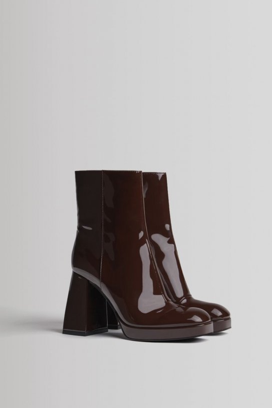 Botins de Bershka