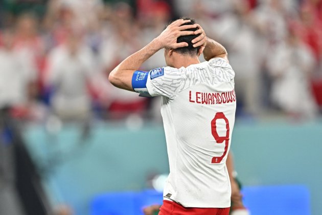 Robert Lewandowski lamenta fallo penalti Polonia México Mundial Qatar / Foto: EFE