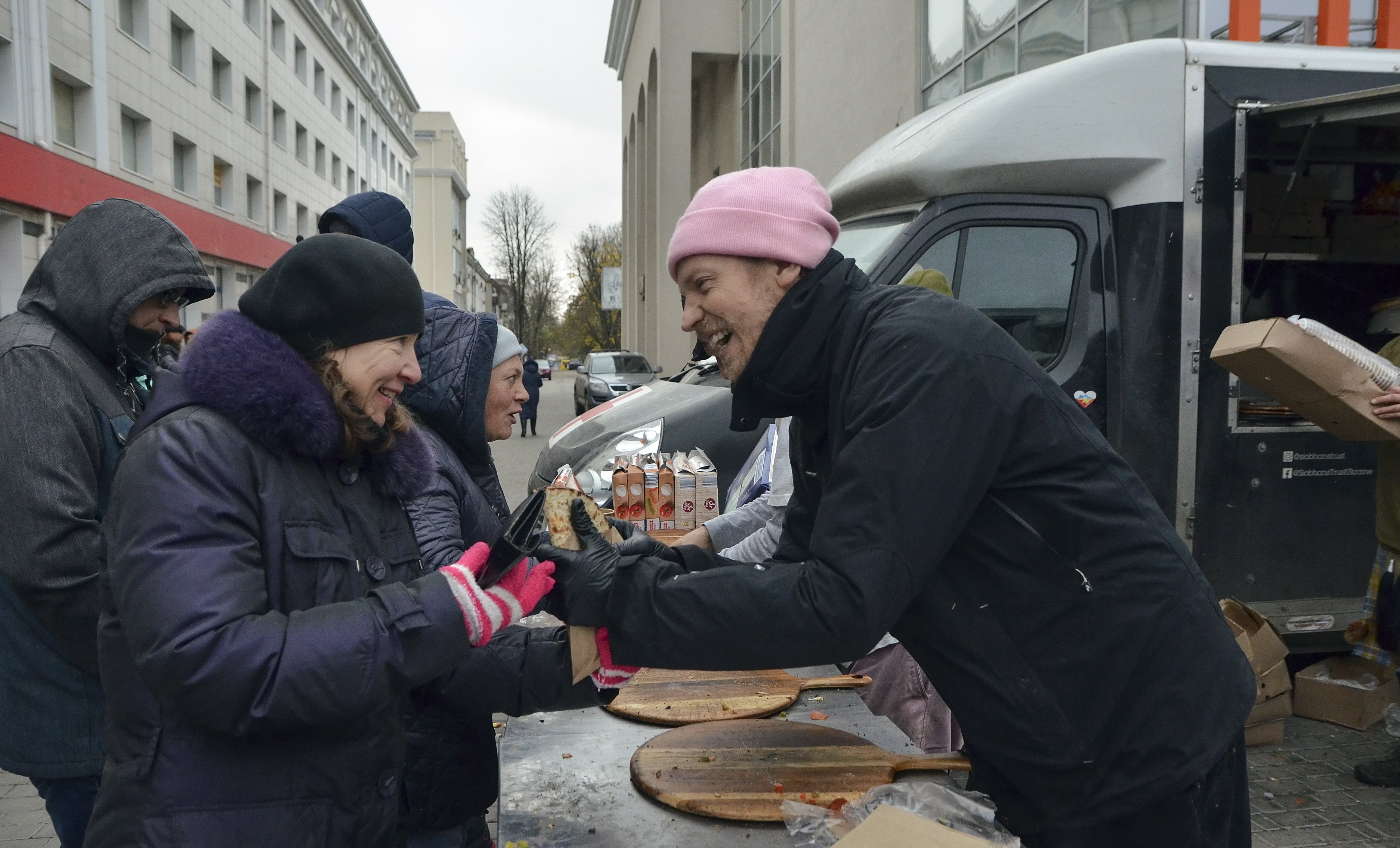 Ucraïna evacua Kherson: risc imminent de bombardejos i falta de recursos per passar l'hivern