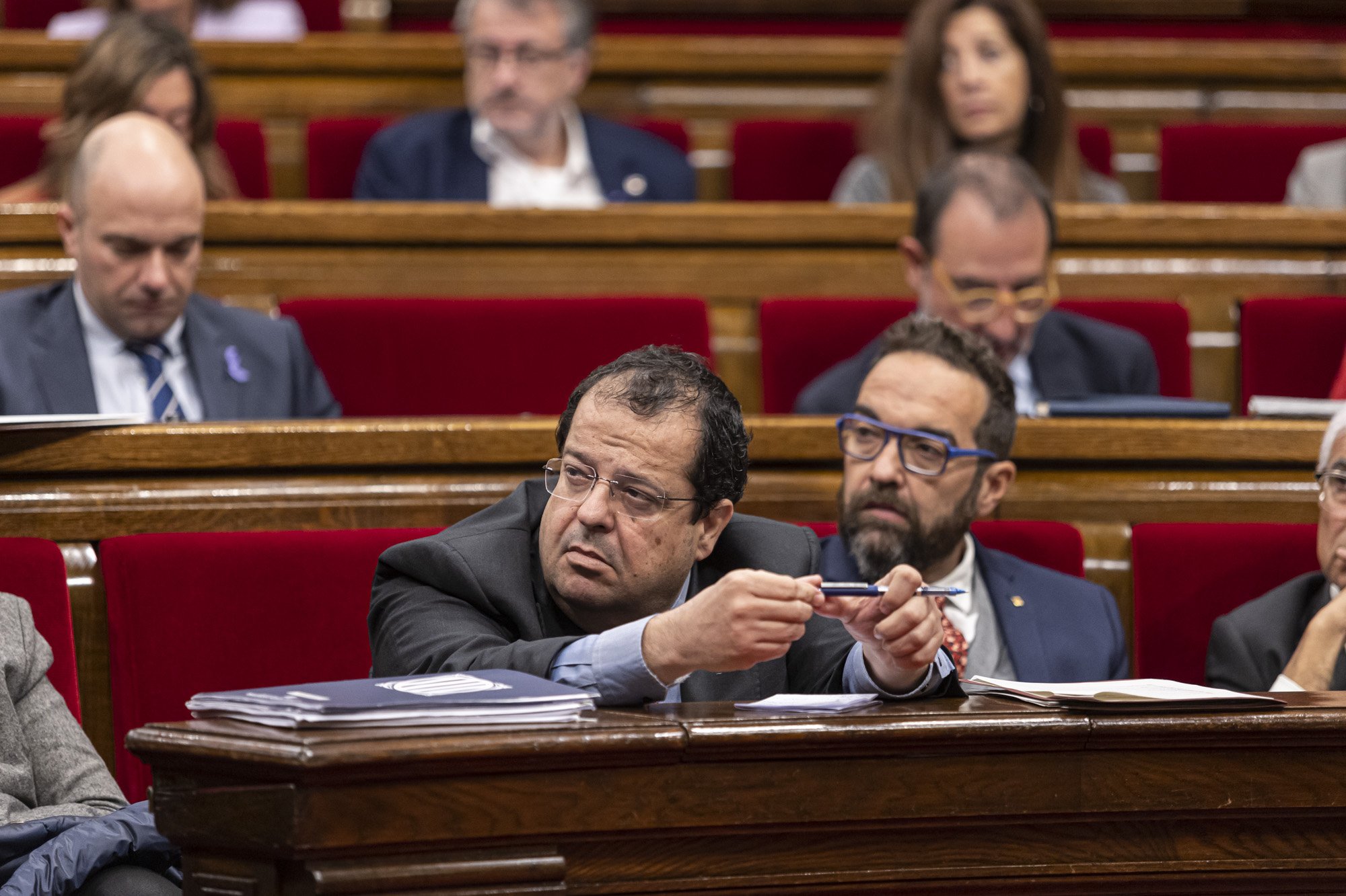 Elena acusa a Anna Grau por carta de intentar "rascar cuatro votos" con la okupación en la Bonanova