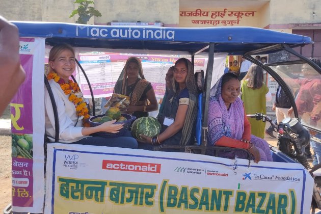 Alumbra a Cristina India collar ActionAid FB Alumbra a Cristina India collar ActionAid FB
