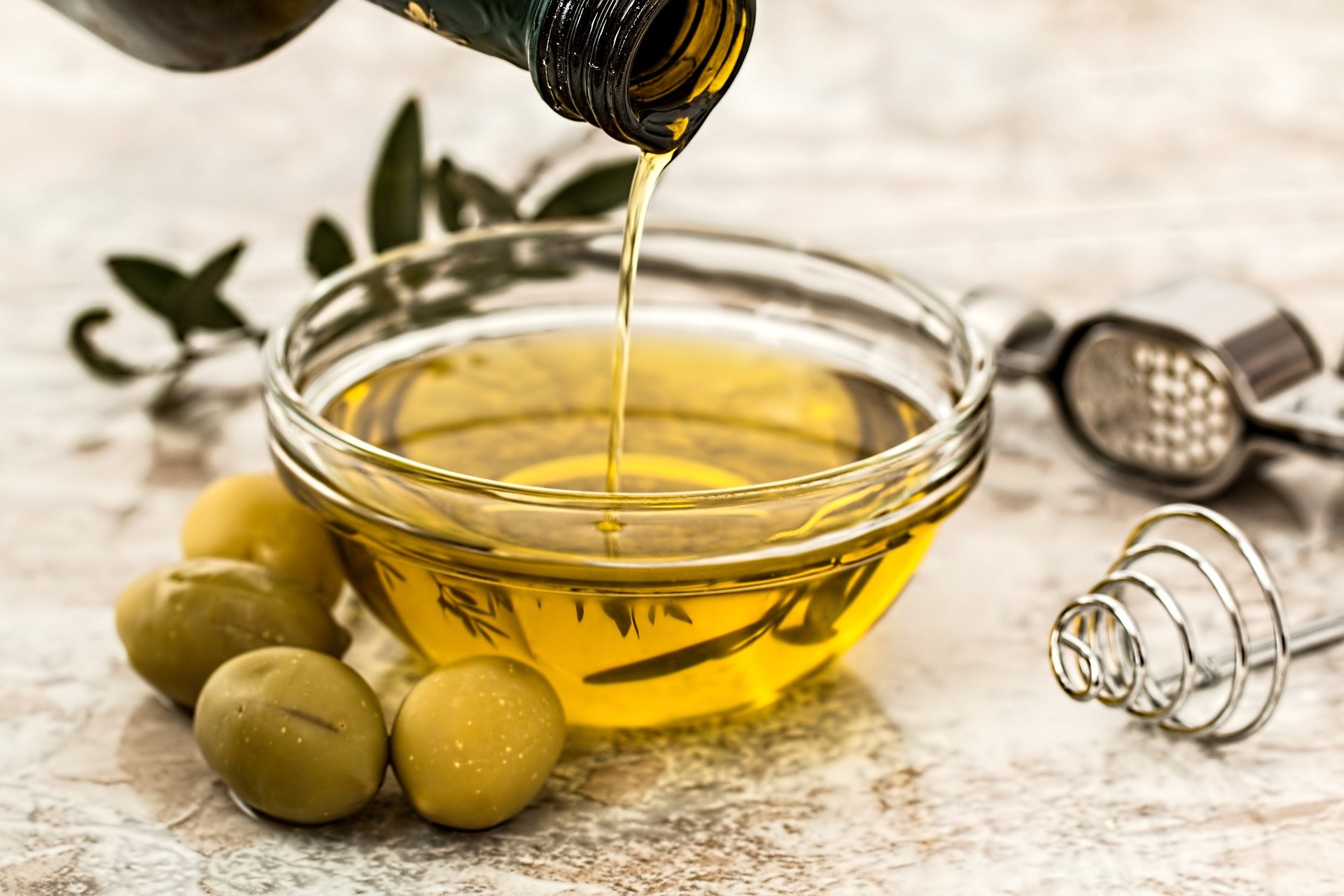 Decàleg dels beneficis que aporta l'oli d'oliva