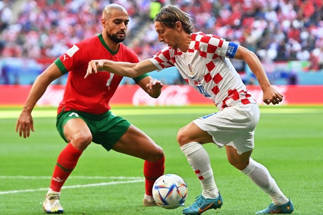 Luka Modric Sofyan Amrabat Croacia Marruecos Mundial Qatar / Foto: EFE