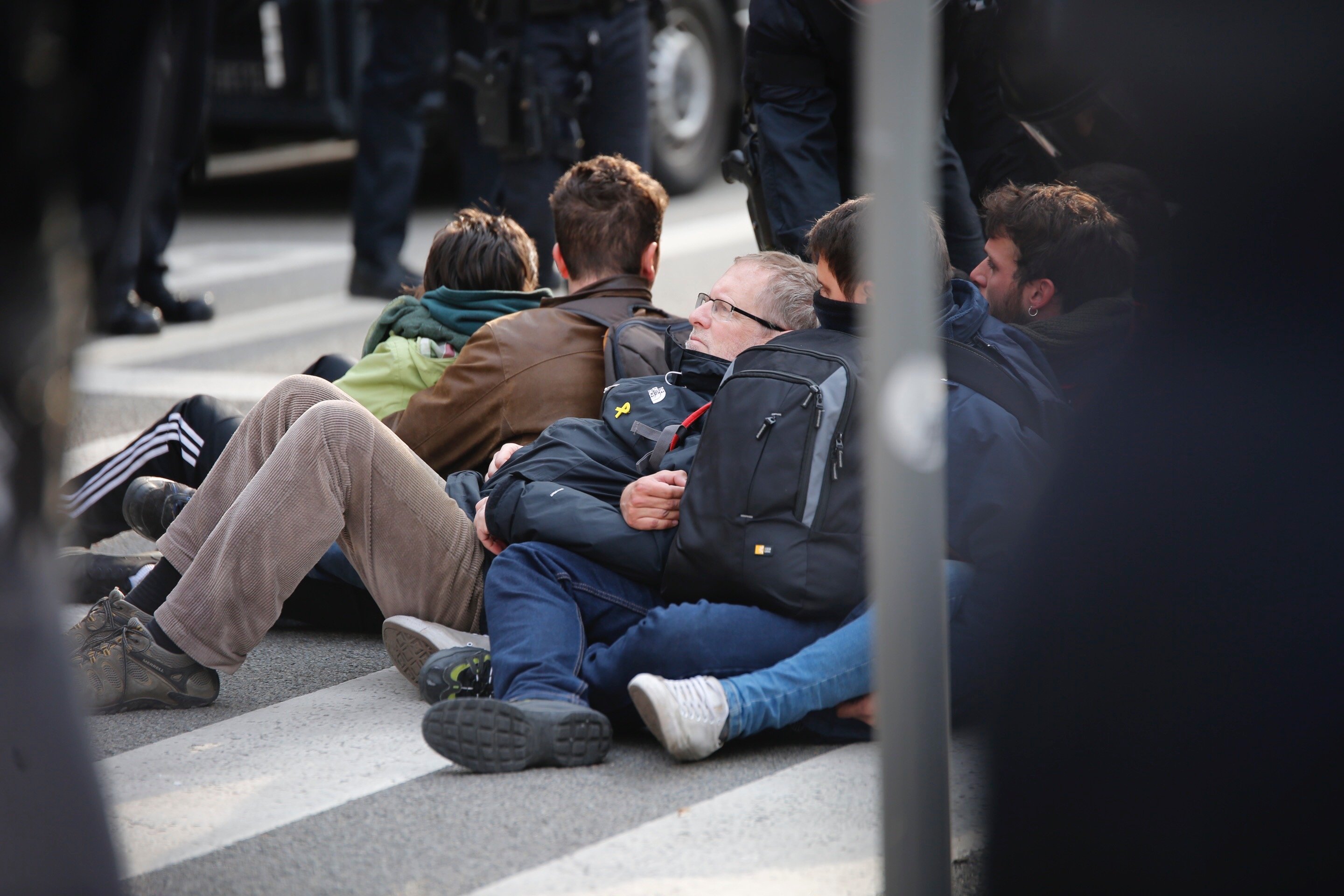 Catorce detenidos y un herido en la protesta de los CDR ante el TSJC