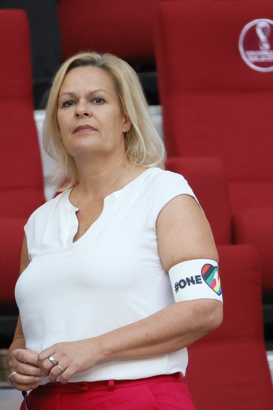 Nancy Faeser ministra interior Alemania brazalete LGTBI Catar EFE Nancy Faeser ministra interior Alemania brazalete LGTBI Catar EFE