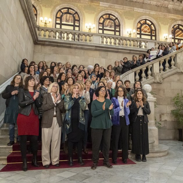 Les diputades del Parlament denuncien la violència política en suport a Irene Montero