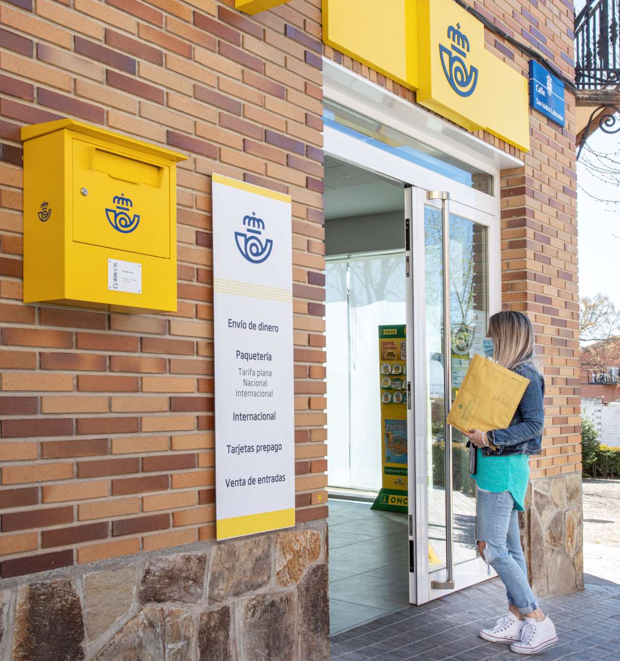 Correus reforça les seves solucions incorporant serveis financers